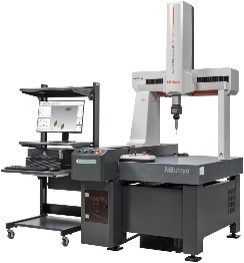 「ミツトヨ製の三次元測定機（CRYSTA-Apex V574）の導入」の画像